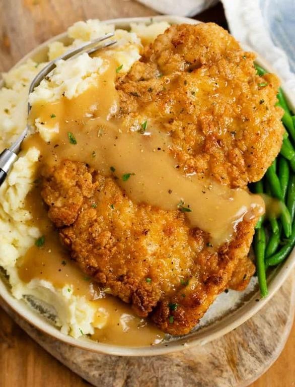 Southern Fried Chicken with Buttermilk Gravy