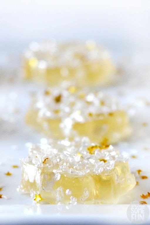 Sparkling Champagne Jello Jigglers