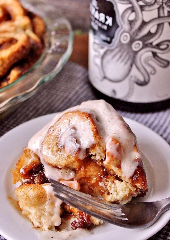 Spiced Rum Cinnamon Rolls