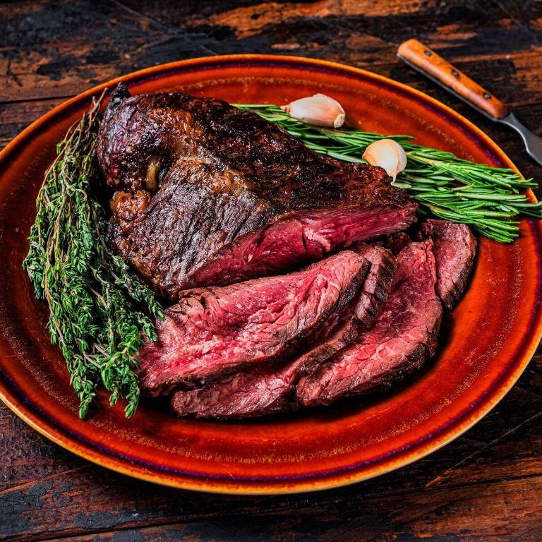 Spicy Elk Roast with Chili and Cumin Rub