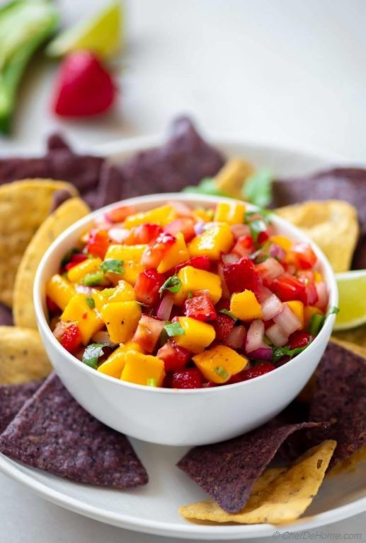 Spicy Mango Salsa Tortilla Chip Dip