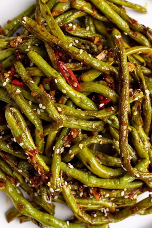 Spicy Roasted Green Beans with Chili Flakes