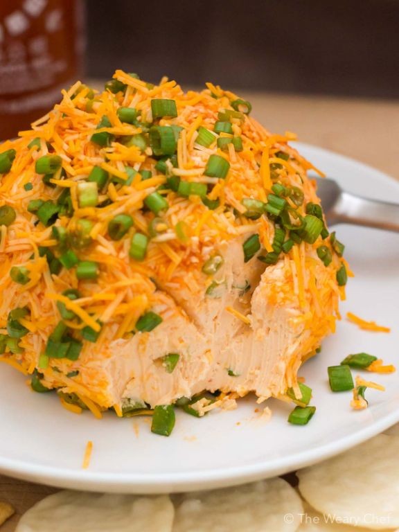 Spicy Sriracha Cheese Ball