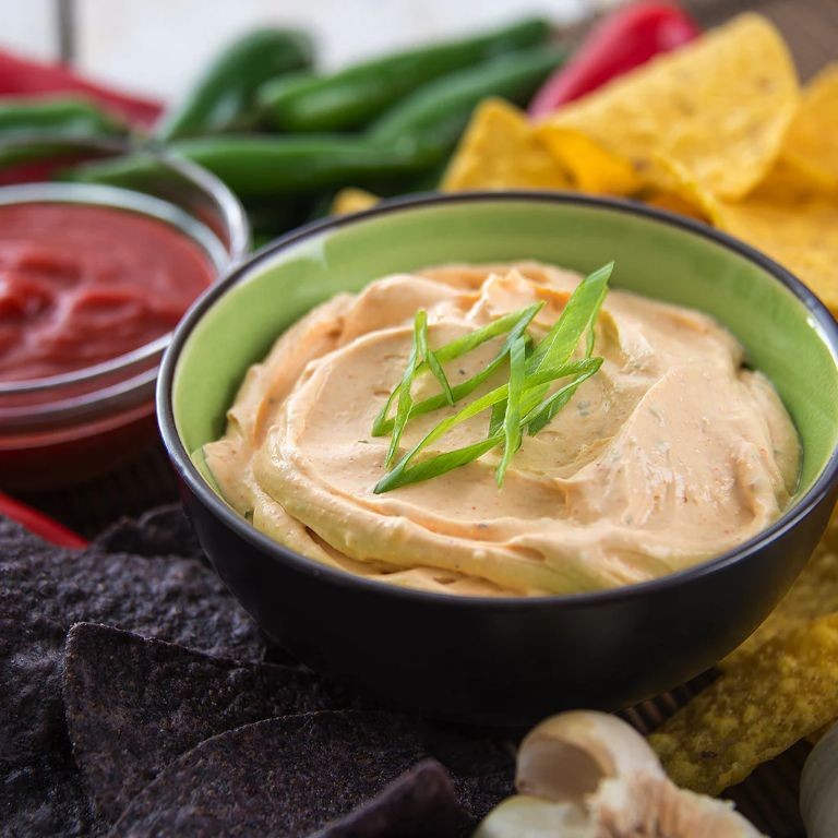 Spicy Sriracha Ranch Dip