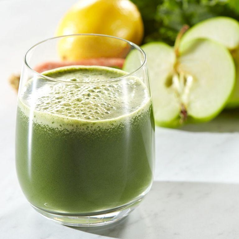 Spinach and Kale Green Detox Juice