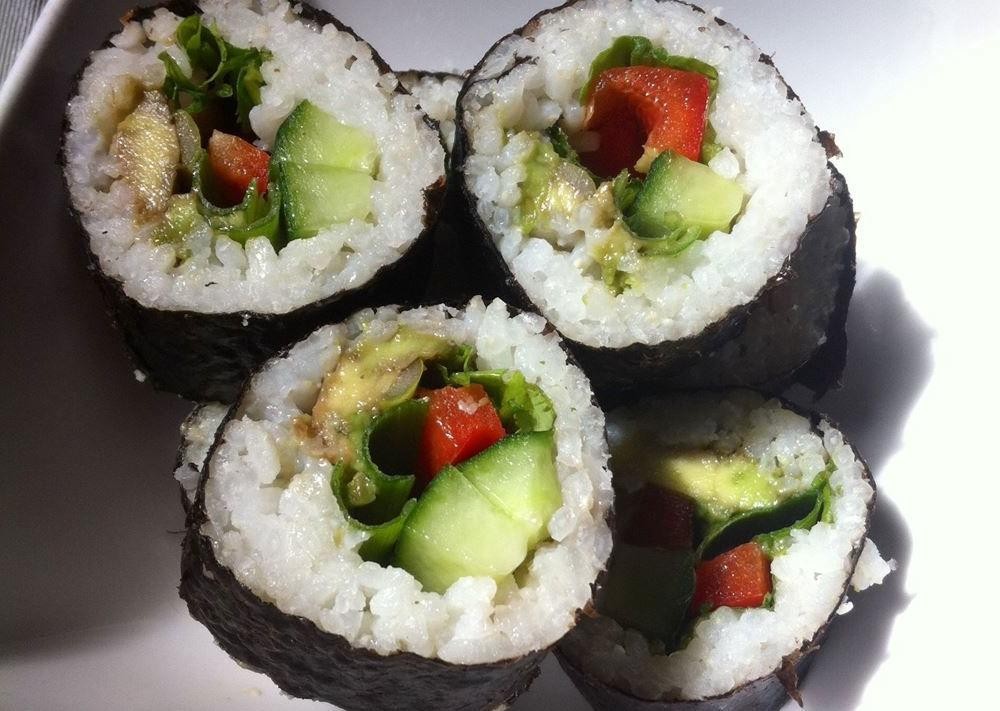 Spinach and Sesame Sushi Rolls