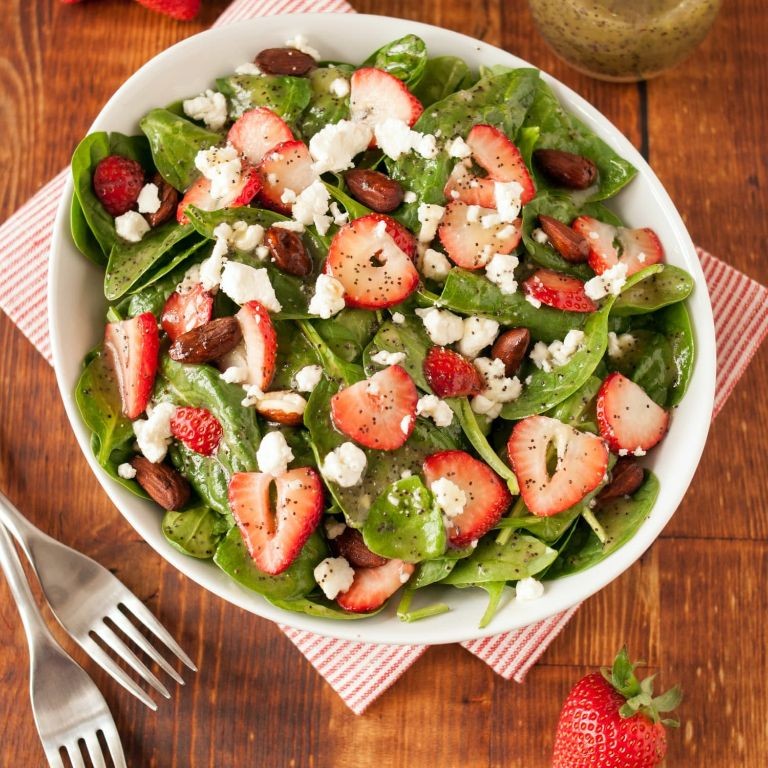 Spinach and Strawberry Salad with Poppy Seed Dressing