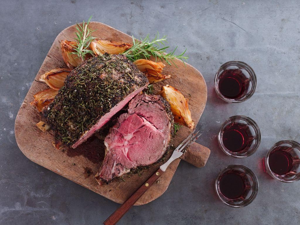 Standing Rib Roast with Caramelized Onions