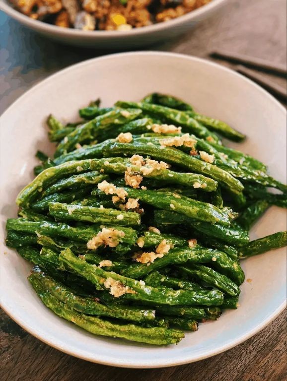 Stir-Fried Green Beans with Garlic