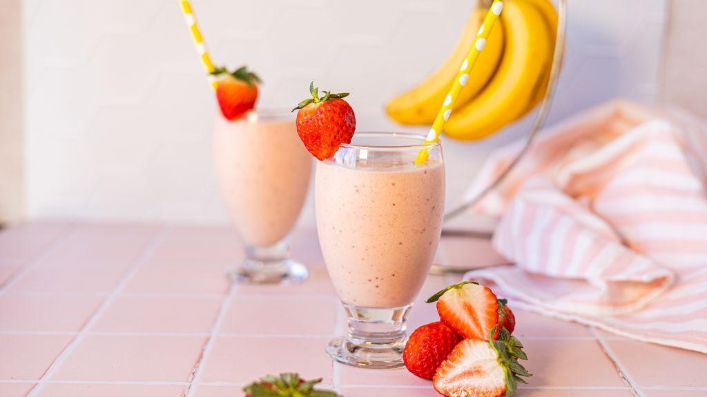 Strawberry Banana Weight Watcher Smoothie