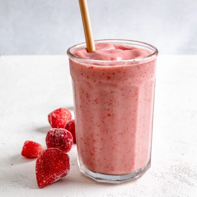 Strawberry Yogurt Smoothie
