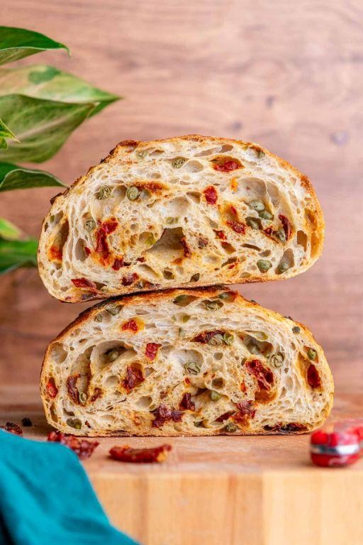 Sun-Dried Tomato Basil Bread