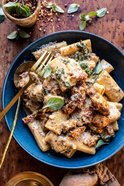 Sun-Dried Tomato and Chicken Cascatelli