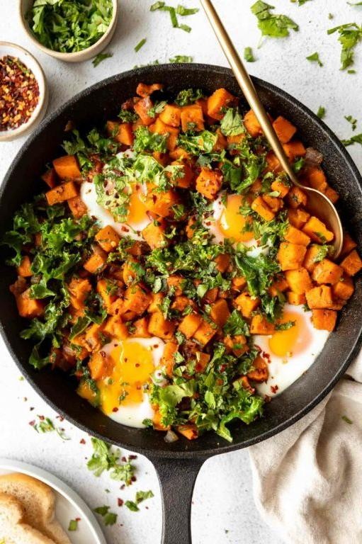 Sweet Potato and Kale Breakfast Hash