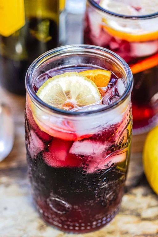 Tinto de Verano with Lemon and Mint