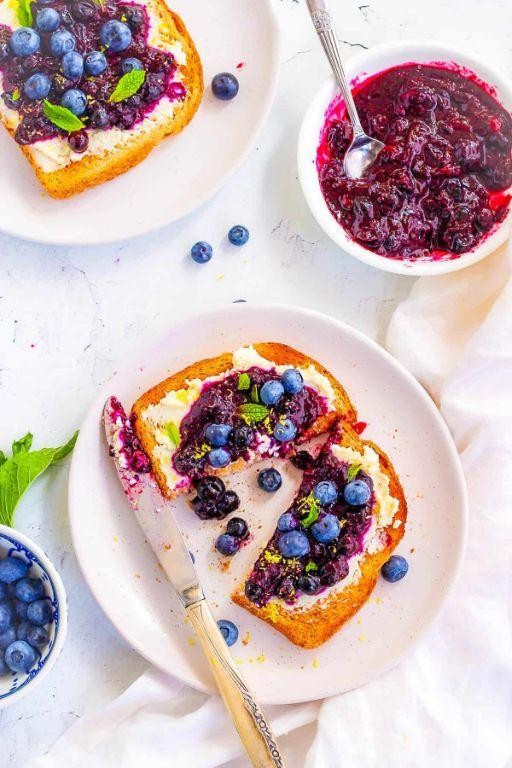 Toast with cream cheese and jam