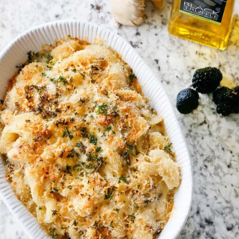 Truffle Oil Baked Macaroni and Cheese