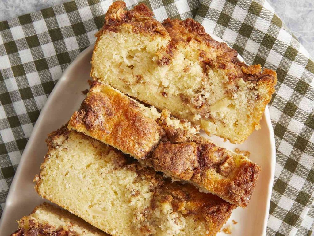 White Cake Mix Apple Cinnamon Cake
