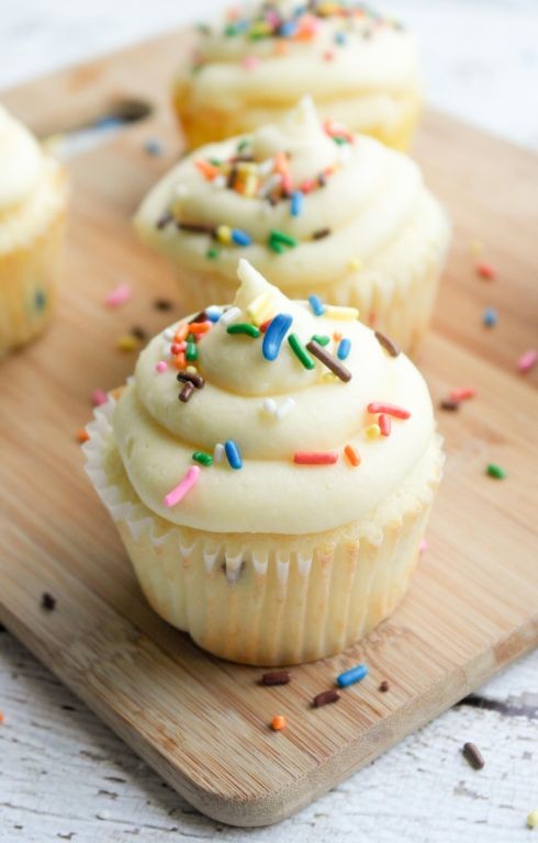 White Cake Mix Funfetti Cupcakes