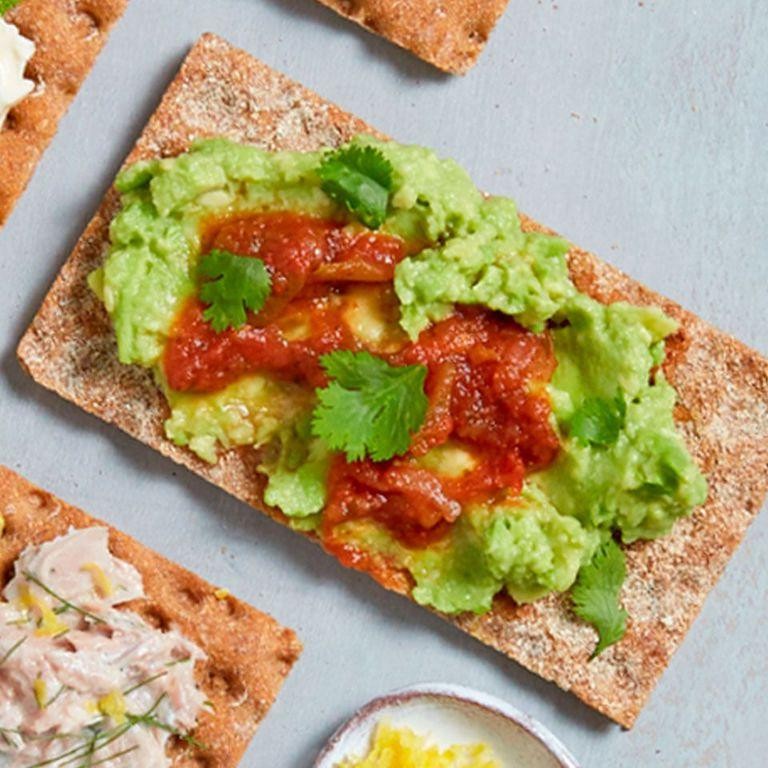 Whole Grain Crackers with Guacamole