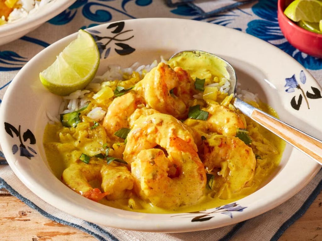 Yellow Curry with Coconut Milk and Shrimp