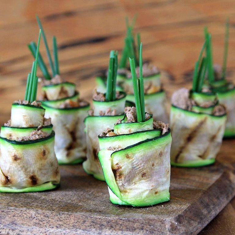 Zucchini and Hummus Sushi