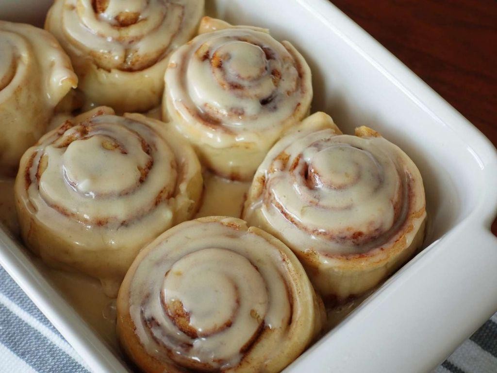 2 Ingredient Dough Cinnamon Rolls