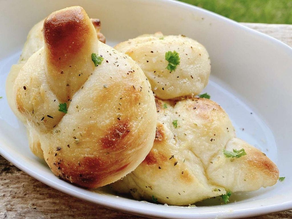 2 Ingredient Dough Garlic Knots