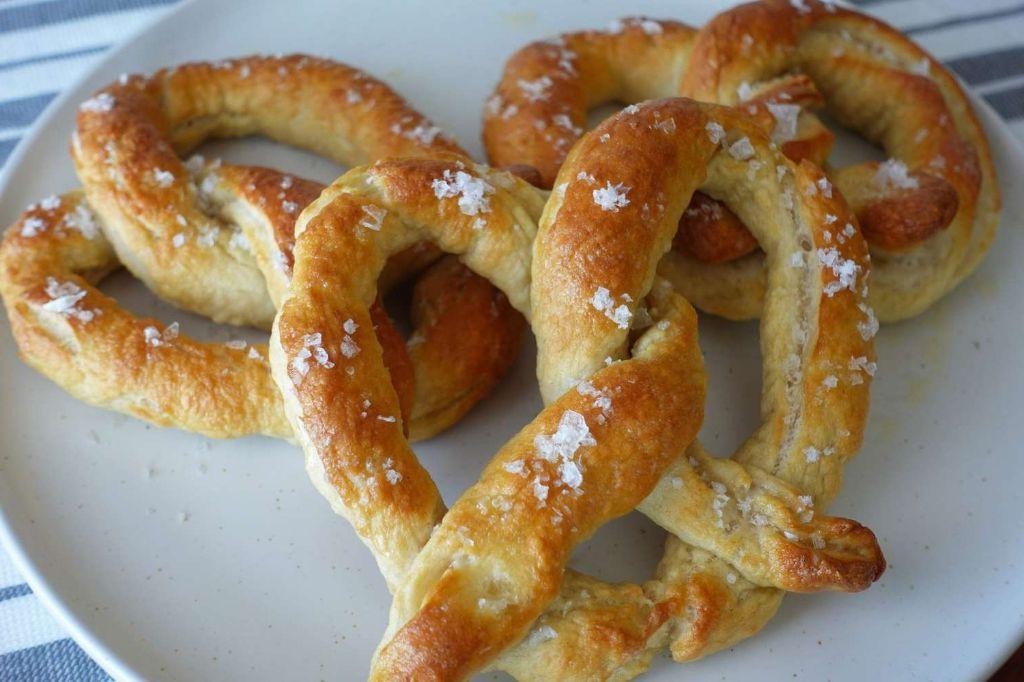 2 Ingredient Dough Soft Pretzels