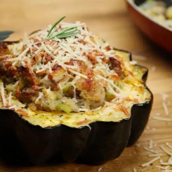 Acorn Squash Stuffed with Sausage and Apples