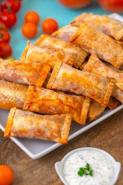 Air-Fryer Wonton Pizza Rolls