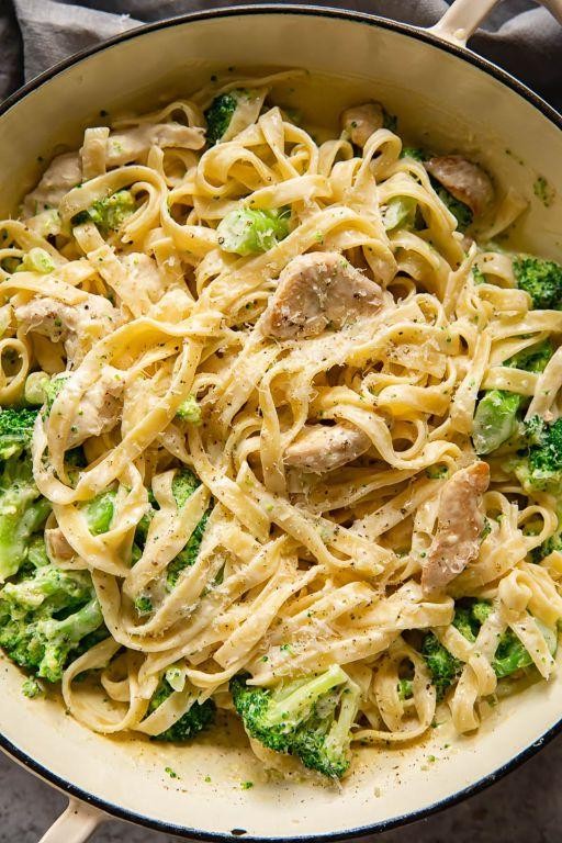 Alfredo Chicken Linguine with Broccoli
