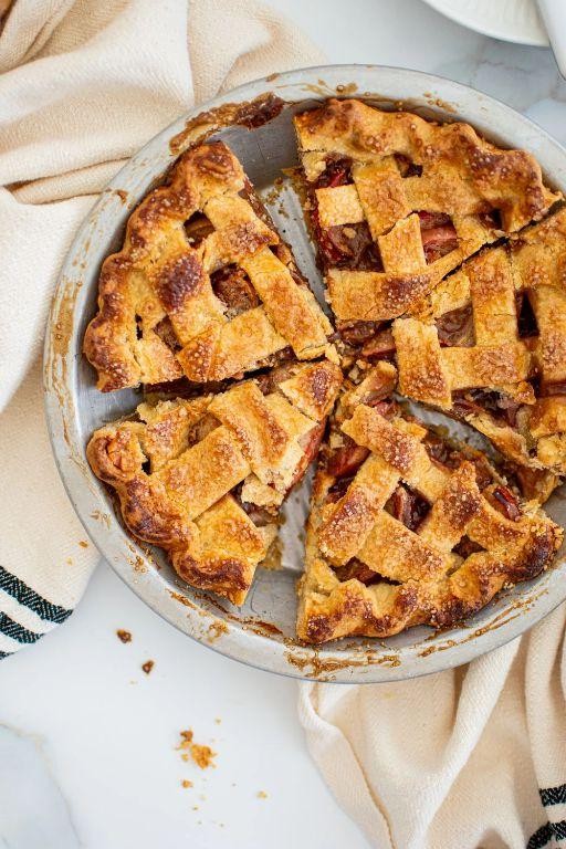 Allspice-Infused Apple Pie