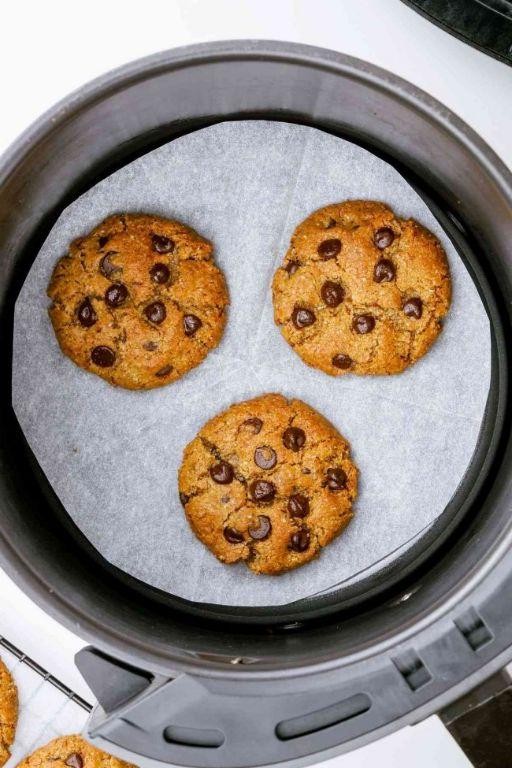 Almond Flour Air Fryer Cookies
