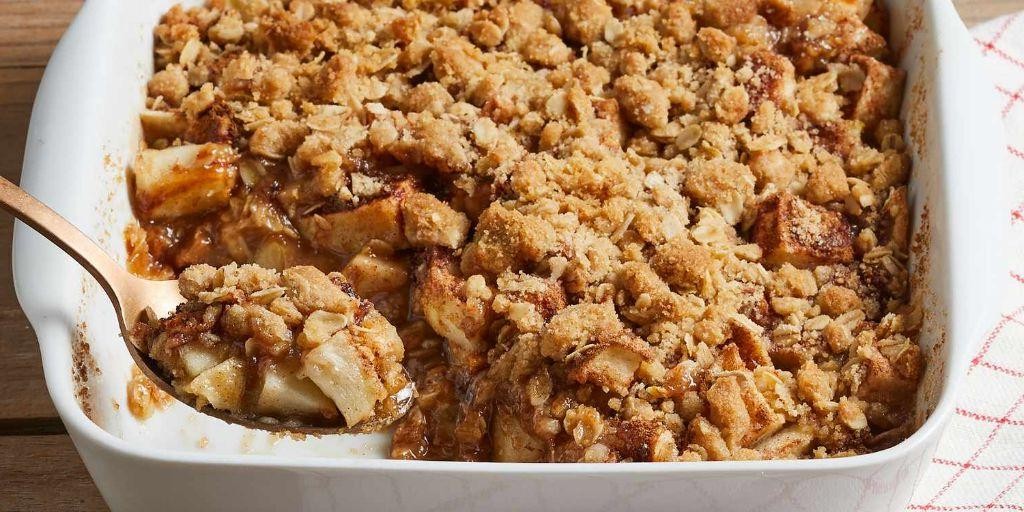 Apple Crumble Oatmeal Bake