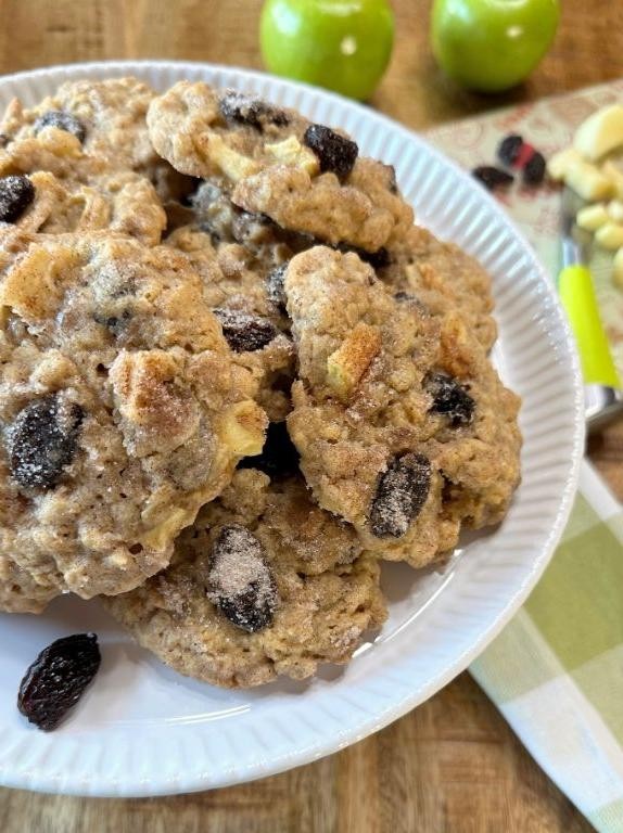 Apple Oatmeal Cookies with Raisins