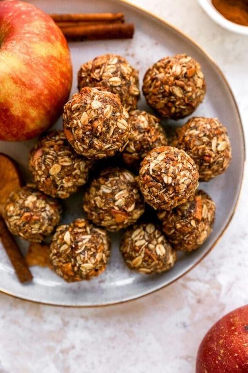 Apple Oatmeal Energy Bites