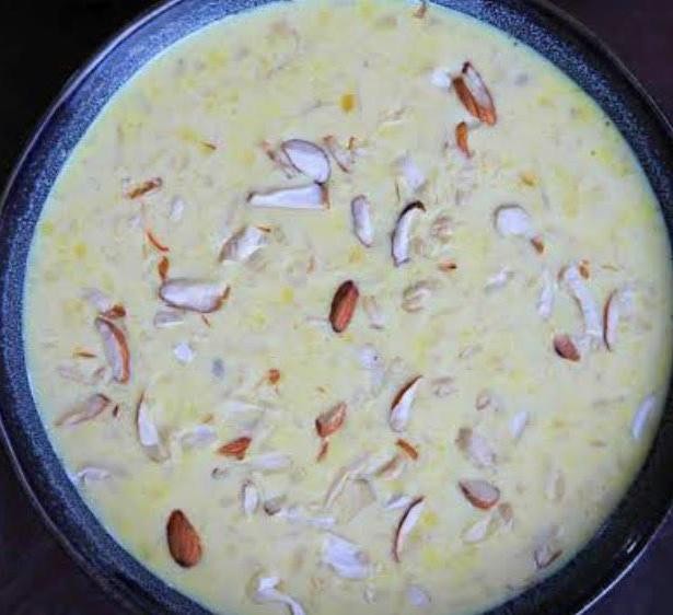 Apple and Jaggery Payasam
