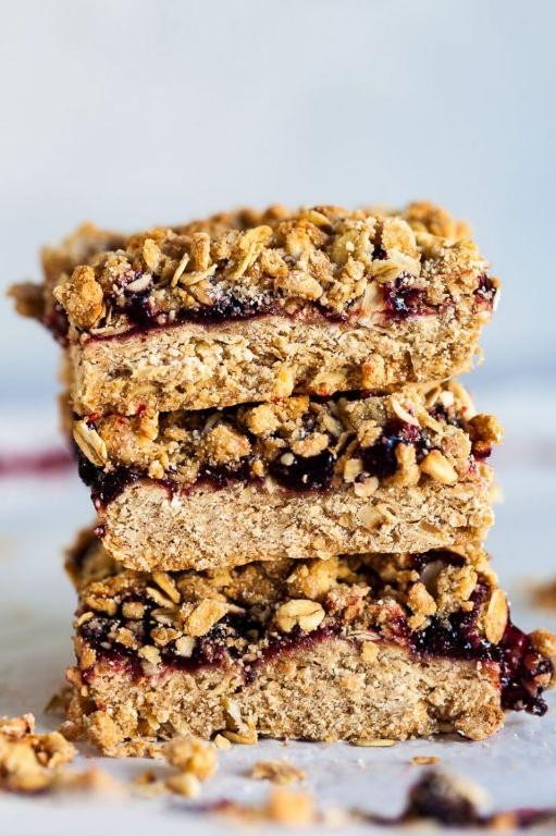 Aronia Berry Granola Bars