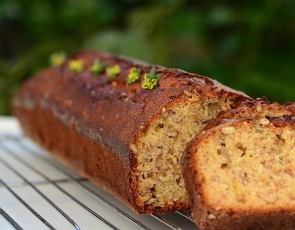 Aronia Berry and Banana Bread