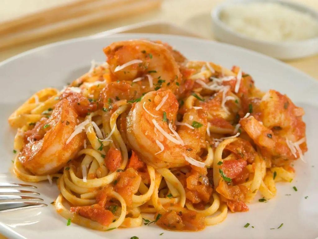 Arrabbiata Sauce with Shrimp and Linguine