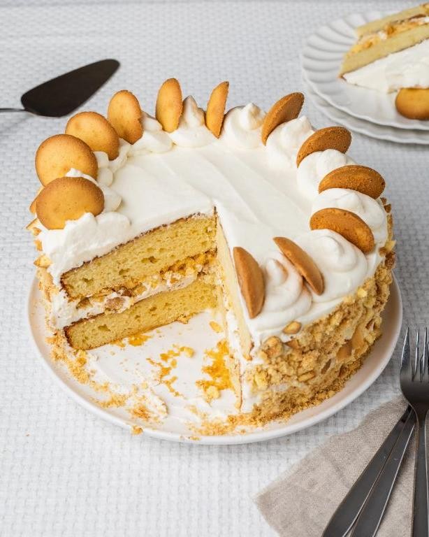 Banana Pudding Birthday Cake with Vanilla Wafers