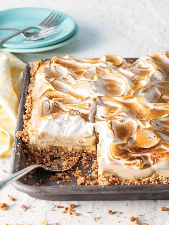 Banana Pudding Slab Pie