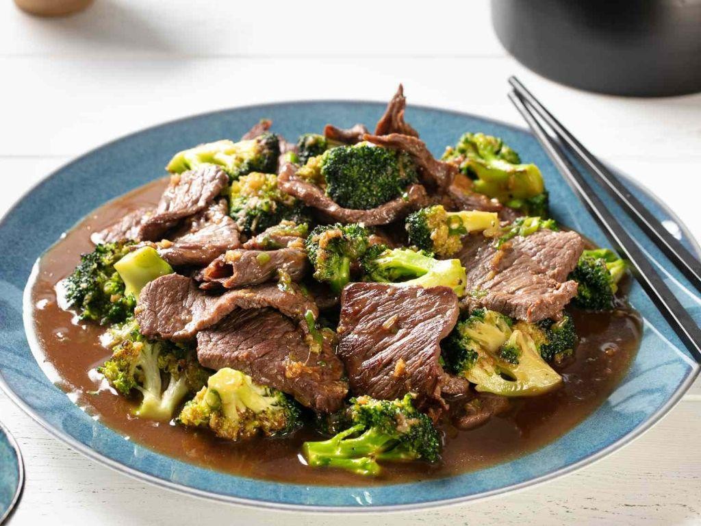Beef and Broccoli Stir-Fry with Oyster Sauce