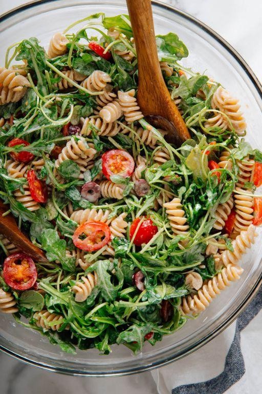 Bell Pepper and Goat Cheese Pasta with Arugula