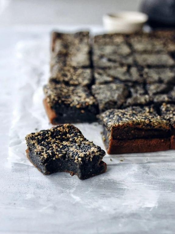 Black Sesame Steamed Cake