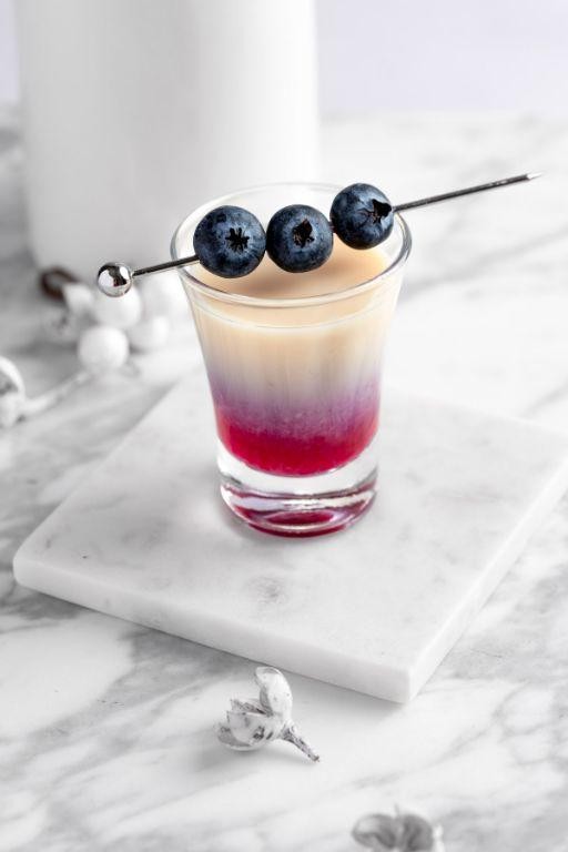 Blueberry Muffin Cupcake Vodka Fizz