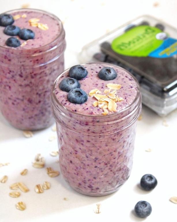 Blueberry Oatmeal Breakfast Shake