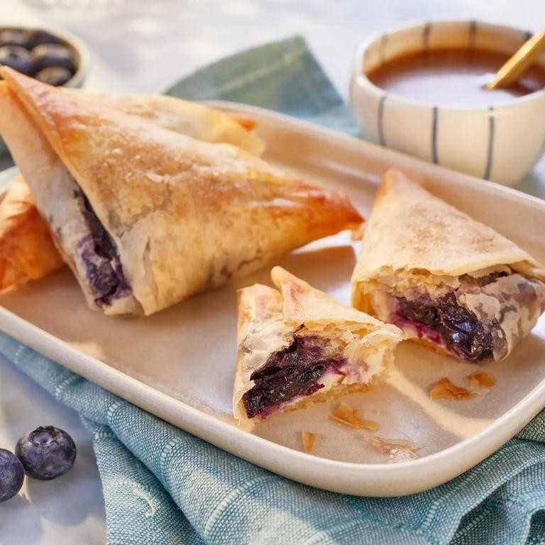 Blueberry and Cream Cheese Phyllo Pastries