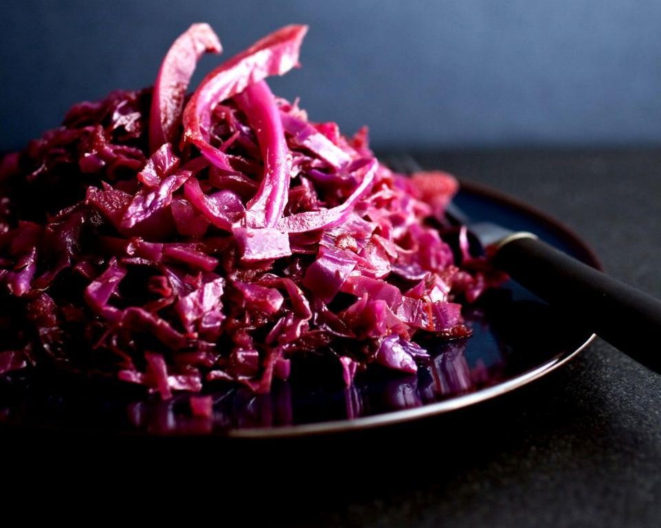 Braised Red Cabbage with Apples